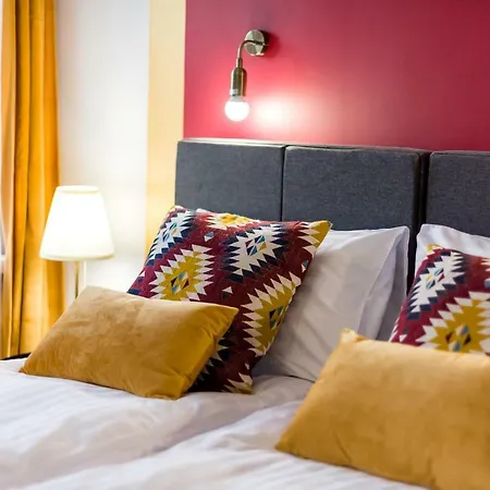 Apartment Sleepway - Orient Dream Poznan